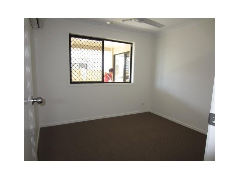 25 Orangeberry Circuit, Mount Low QLD 4818