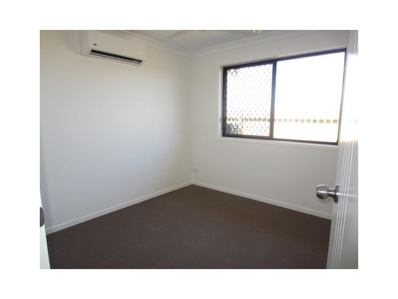 25 Orangeberry Circuit, Mount Low QLD 4818