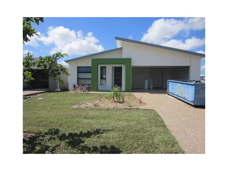 32  Orangeberry Circuit, Mount Low QLD 4818