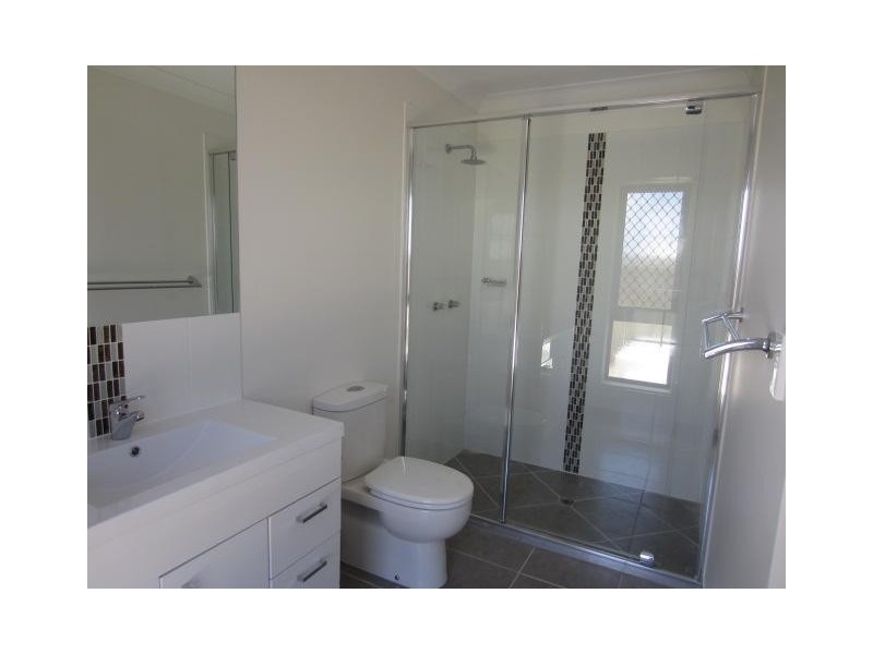 32  Orangeberry Circuit, Mount Low QLD 4818