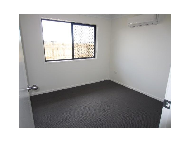 32  Orangeberry Circuit, Mount Low QLD 4818