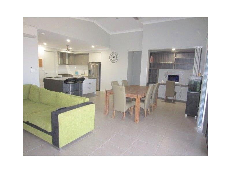 15 Velasco Street, Burdell QLD 4818