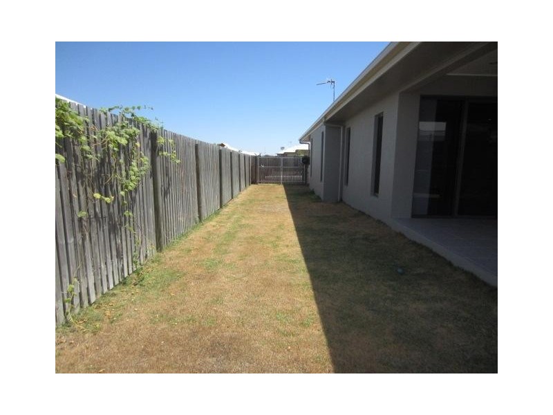 15 Velasco Street, Burdell QLD 4818