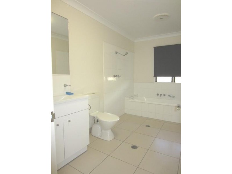 28 Minstrel Court, Bushland Beach QLD 4818