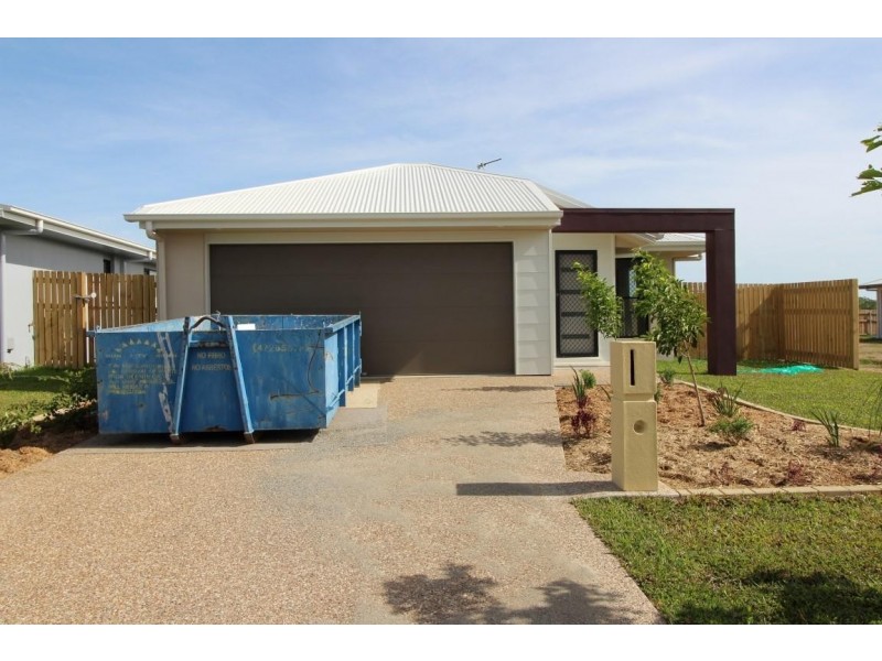 29 Orangeberry Circuit, Mount Low QLD 4818