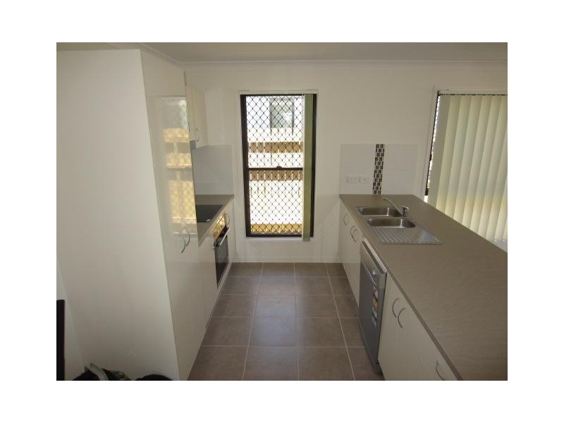 29 Orangeberry Circuit, Mount Low QLD 4818