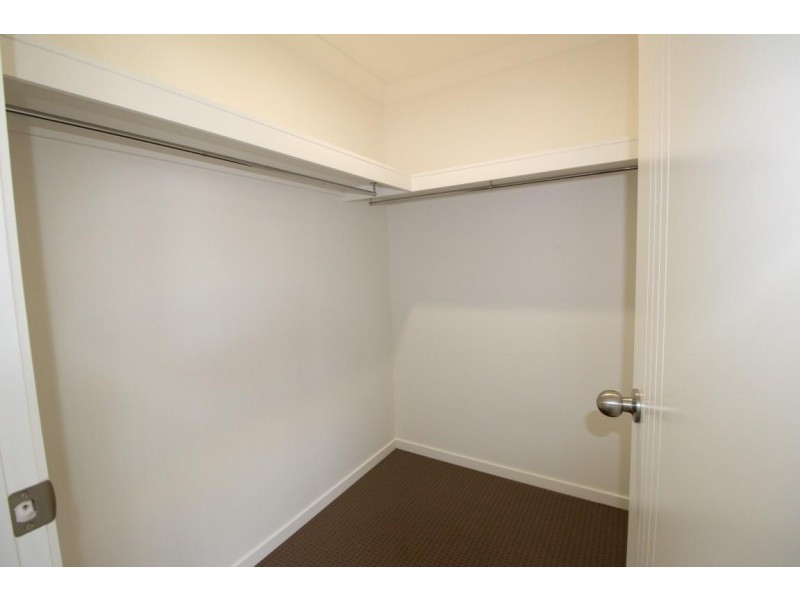 29 Orangeberry Circuit, Mount Low QLD 4818