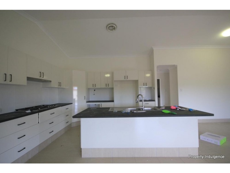 24  Brenton Circuit, Deeragun QLD 4818