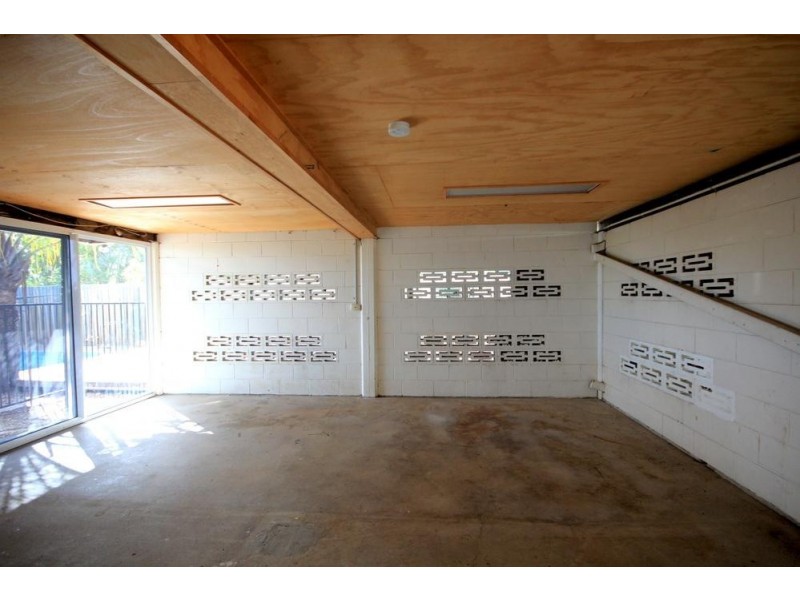 502 Bayswater Road, Mount Louisa QLD 4814