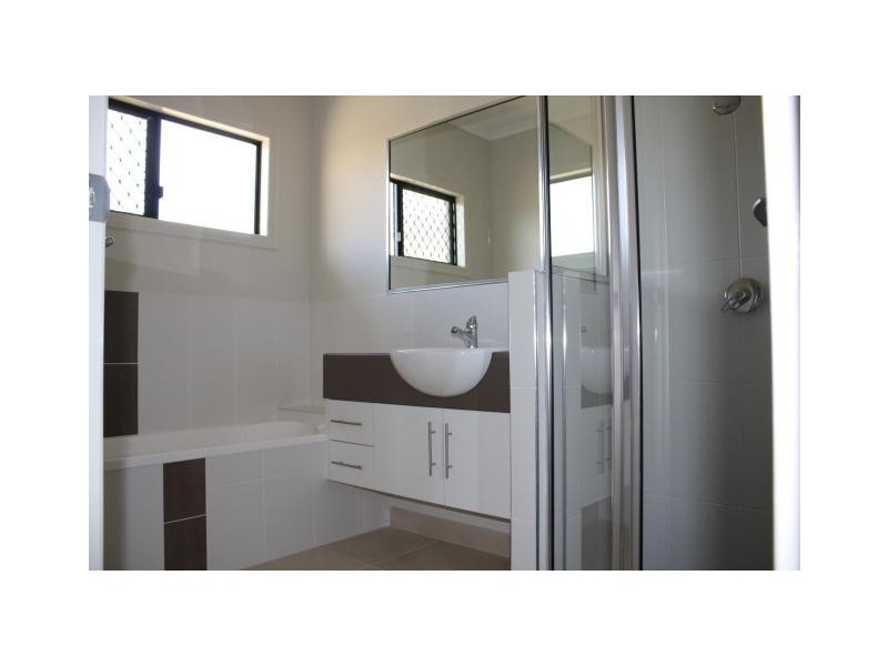 48 Klewarra Boulevard, Douglas QLD 4814