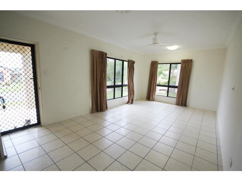 4 Redbank Court, Mount Louisa QLD 4814