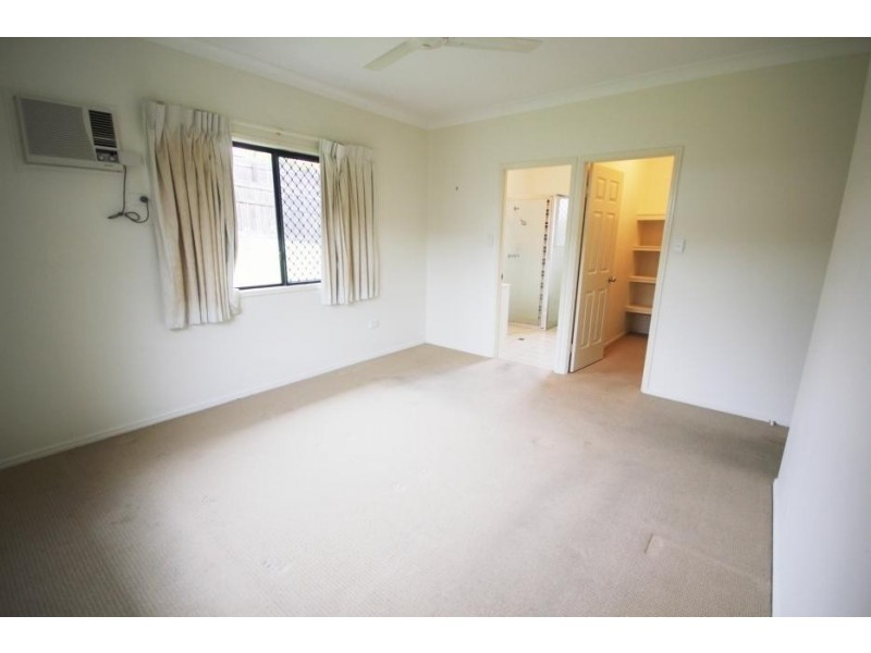 4 Redbank Court, Mount Louisa QLD 4814