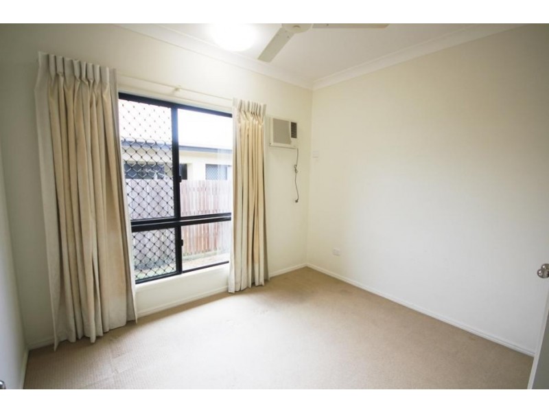 4 Redbank Court, Mount Louisa QLD 4814