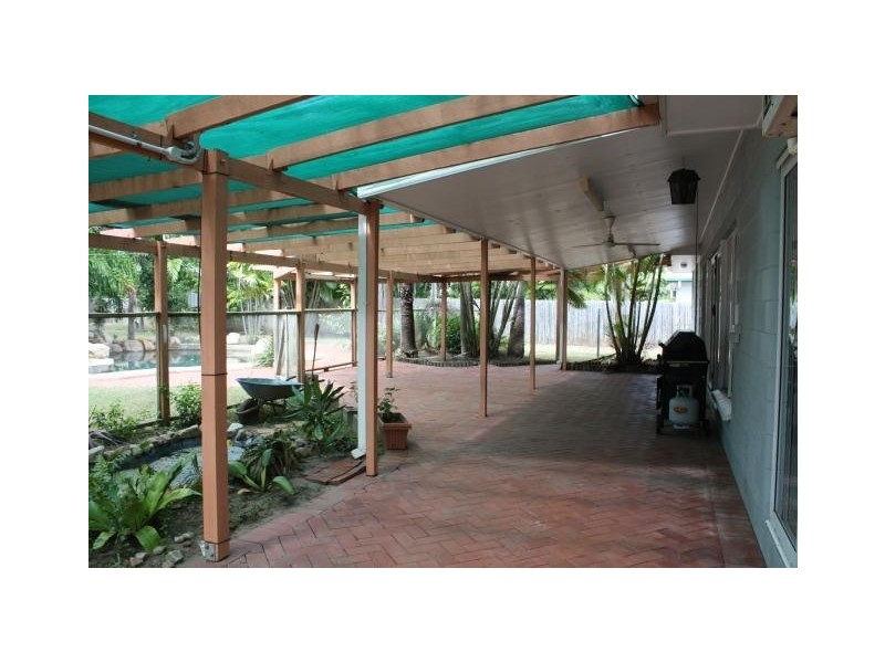 22 Mostyn Crescent, Bushland Beach QLD 4818