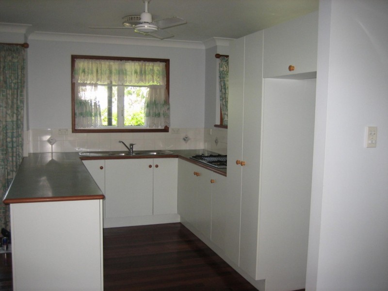 27 Joshua Crescent, Bushland Beach QLD 4818