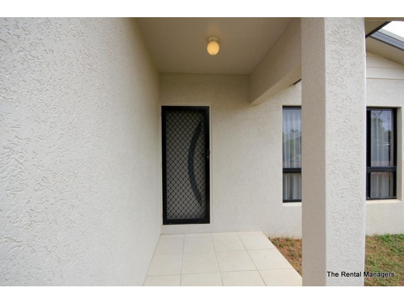 7 Eungella Court, Bushland Beach QLD 4818