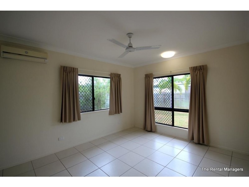 7 Eungella Court, Bushland Beach QLD 4818