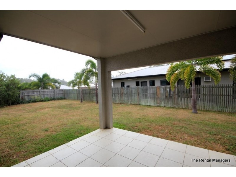 7 Eungella Court, Bushland Beach QLD 4818