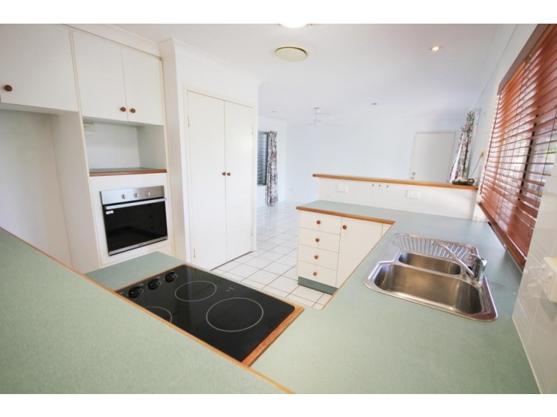 6 Celandine Court, Kirwan QLD 4817
