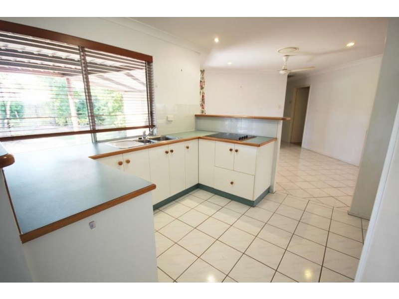 6 Celandine Court, Kirwan QLD 4817