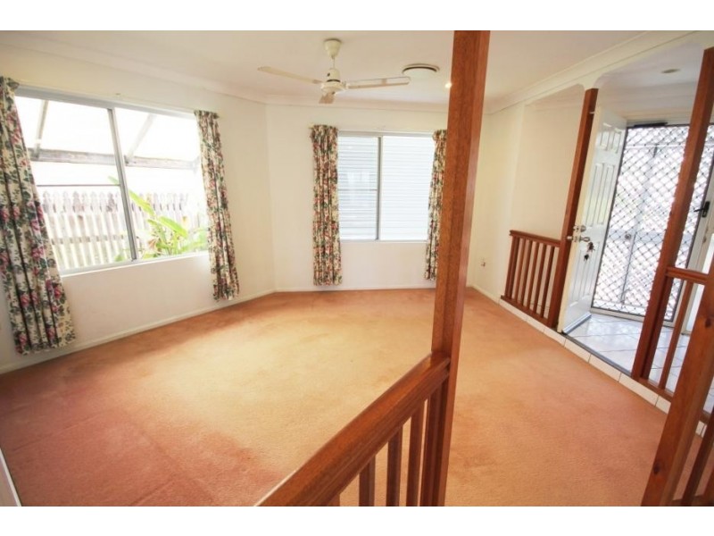 6 Celandine Court, Kirwan QLD 4817