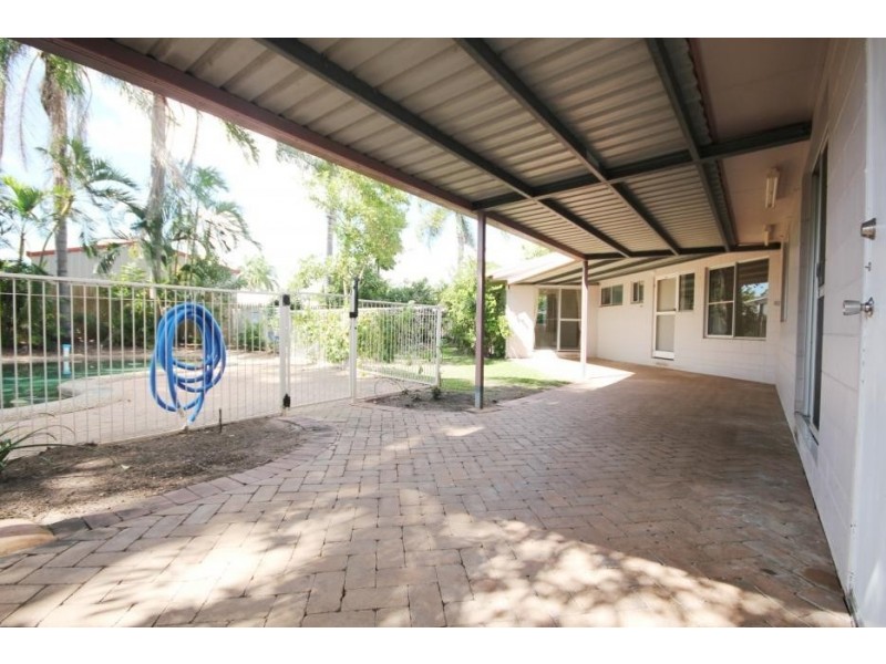 6 Celandine Court, Kirwan QLD 4817