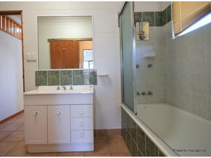 26 College Lane, Douglas QLD 4814