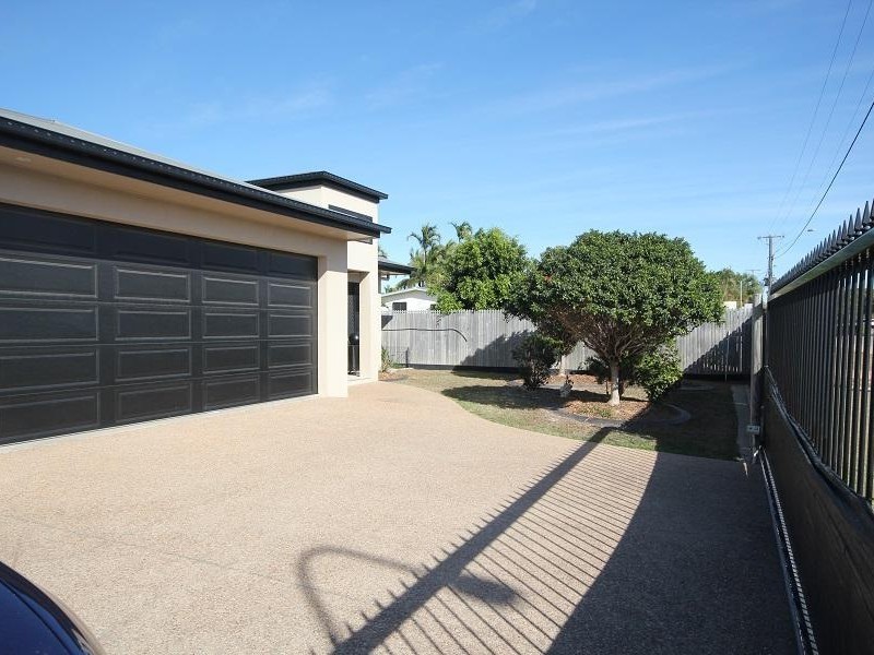 16 Geaney Lane, Deeragun QLD 4818