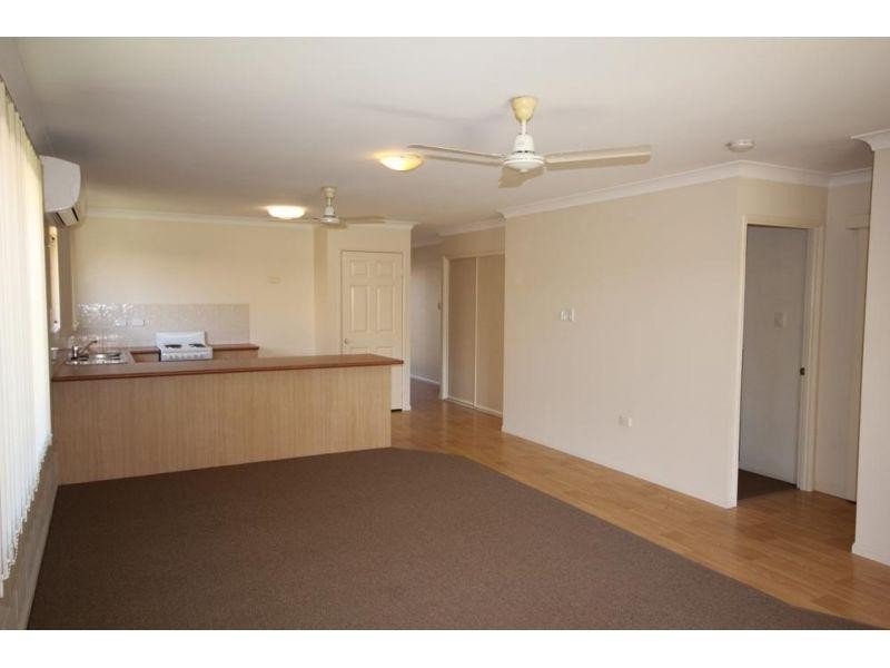 25 Saxby Crescent, Mount Louisa QLD 4814