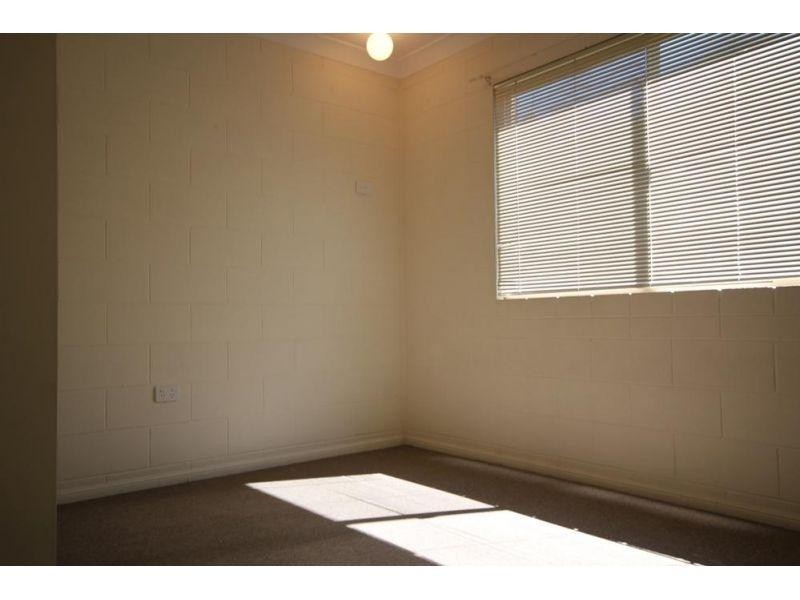 25 Saxby Crescent, Mount Louisa QLD 4814