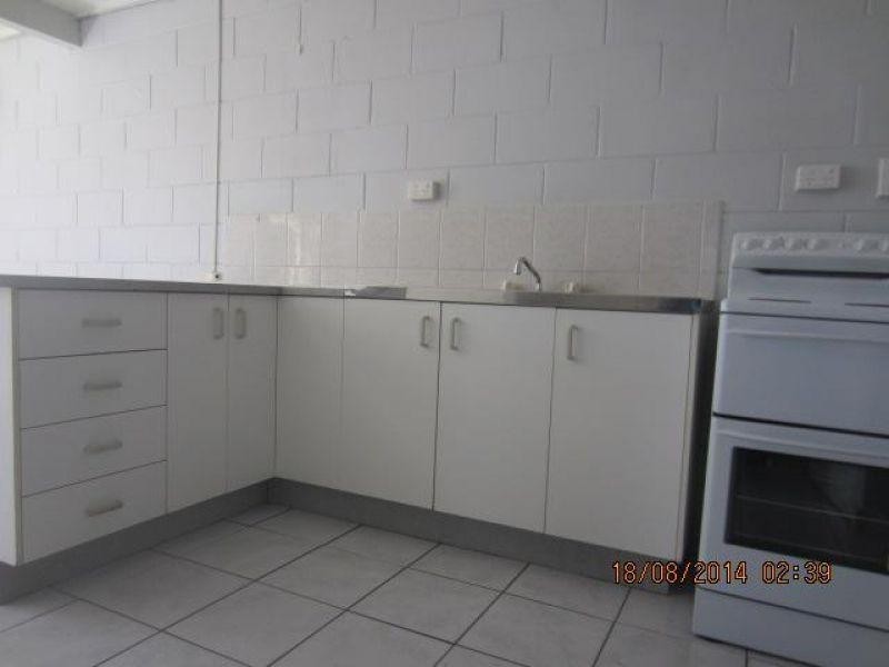 2/34 Jannila Avenue, Cranbrook QLD 4814