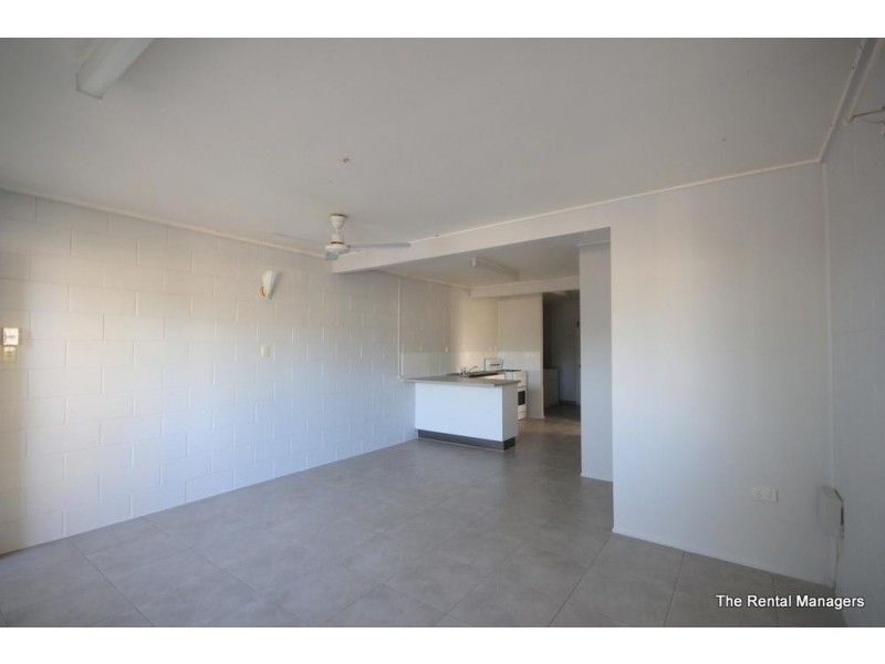 2/34 Jannila Avenue, Cranbrook QLD 4814