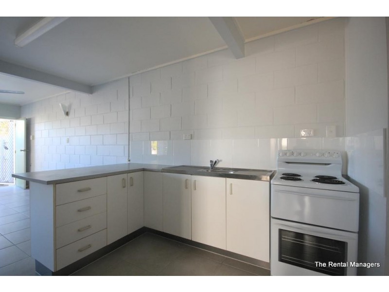 2/34 Jannila Avenue, Cranbrook QLD 4814