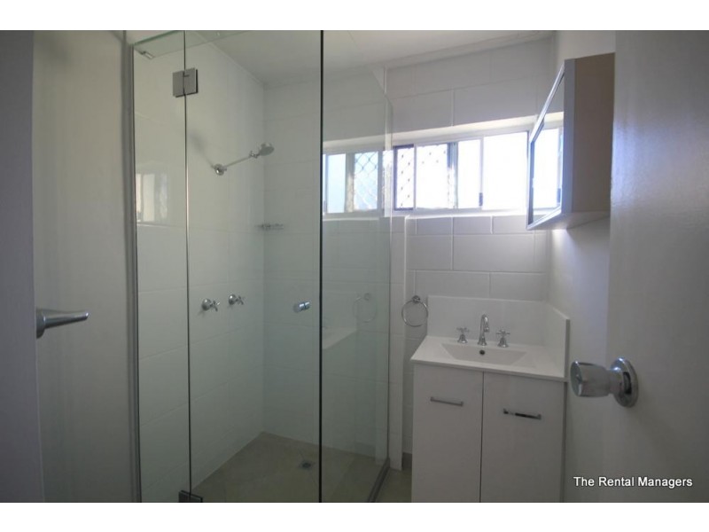 2/34 Jannila Avenue, Cranbrook QLD 4814