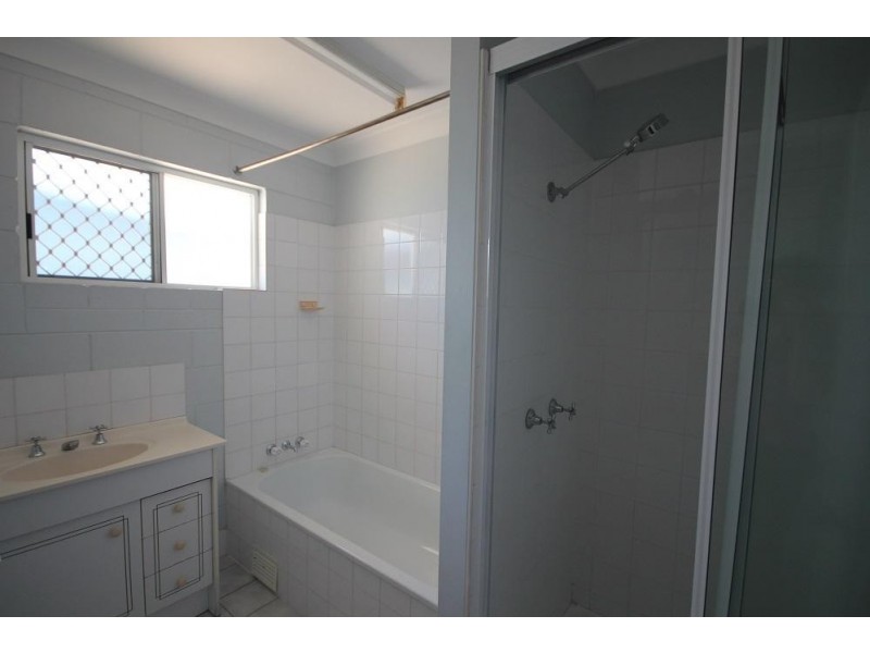 1/66 Cook Sreet, North Ward QLD 4810