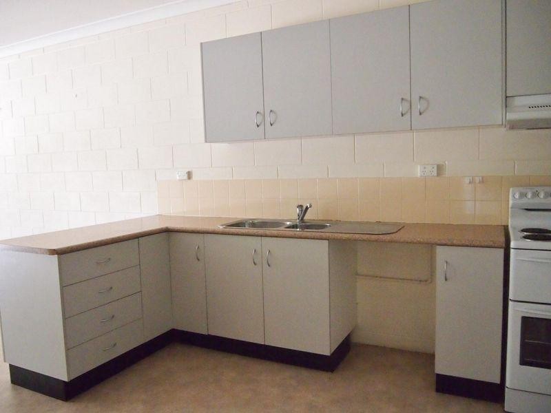 West End QLD 4810