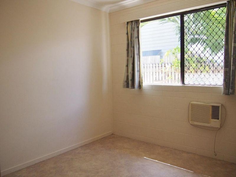 West End QLD 4810