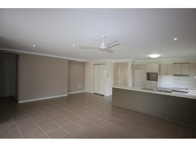 62c Franklin Drive, Mount Louisa QLD 4814