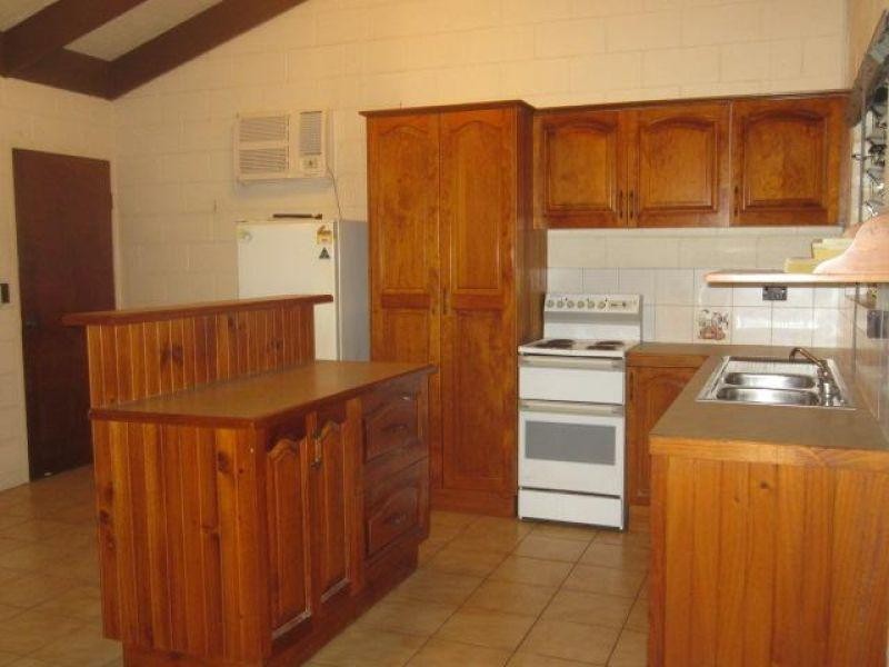 Railway Estate QLD 4810