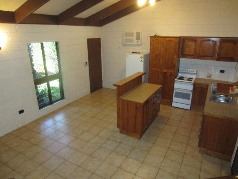 Railway Estate QLD 4810