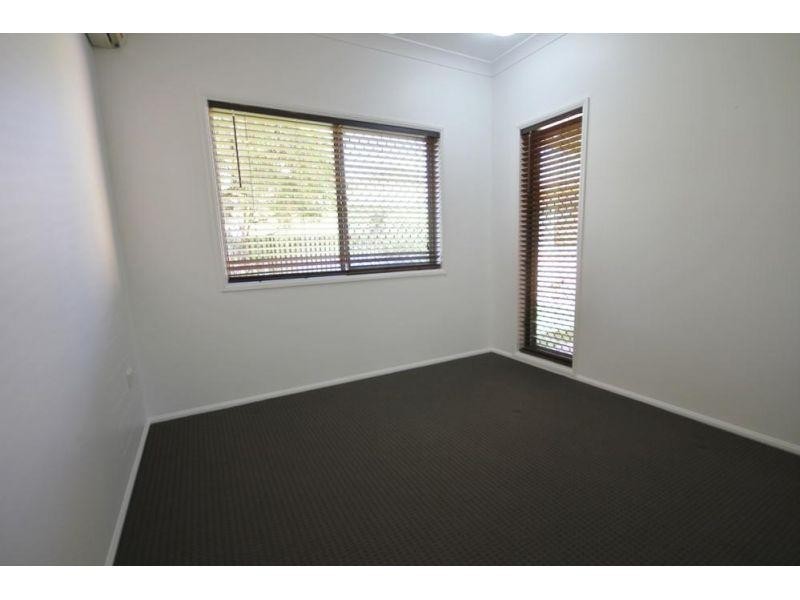 1 Hoop Street, Kirwan QLD 4817