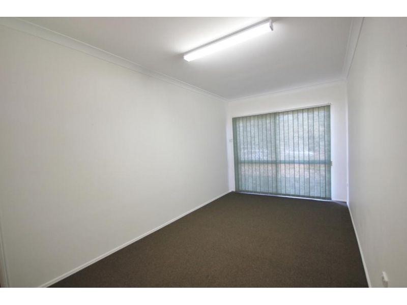 1 Hoop Street, Kirwan QLD 4817