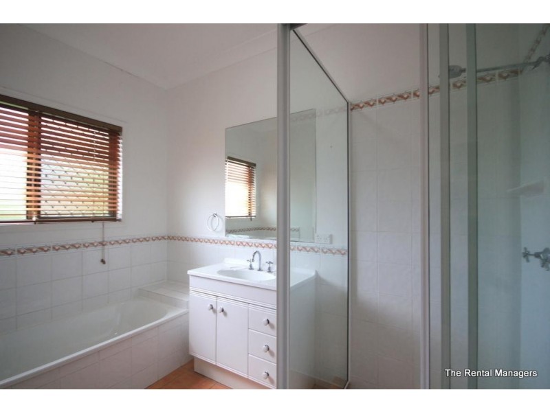 1 Hoop Street, Kirwan QLD 4817