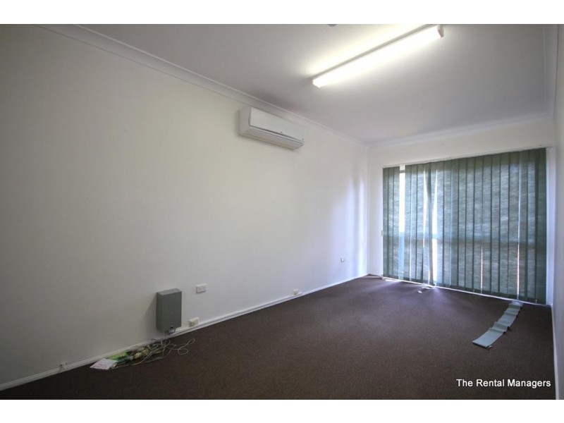 1 Hoop Street, Kirwan QLD 4817