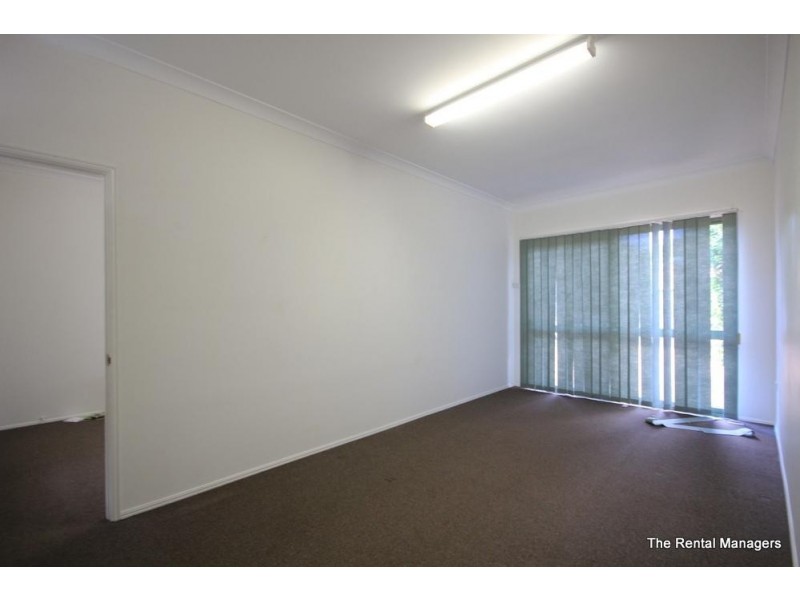 1 Hoop Street, Kirwan QLD 4817