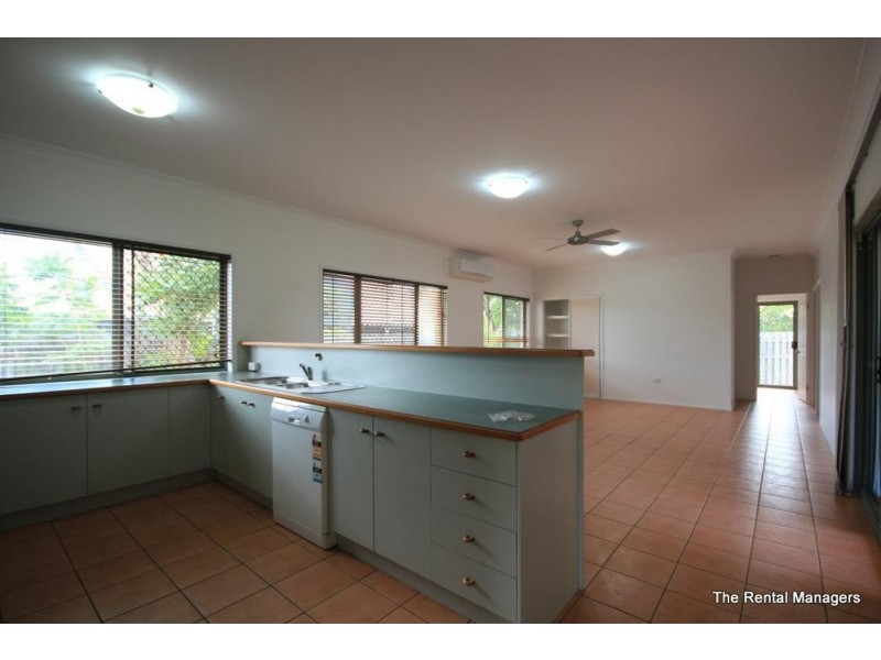 1 Hoop Street, Kirwan QLD 4817