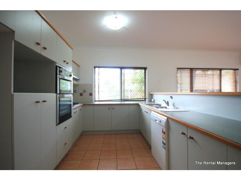 1 Hoop Street, Kirwan QLD 4817