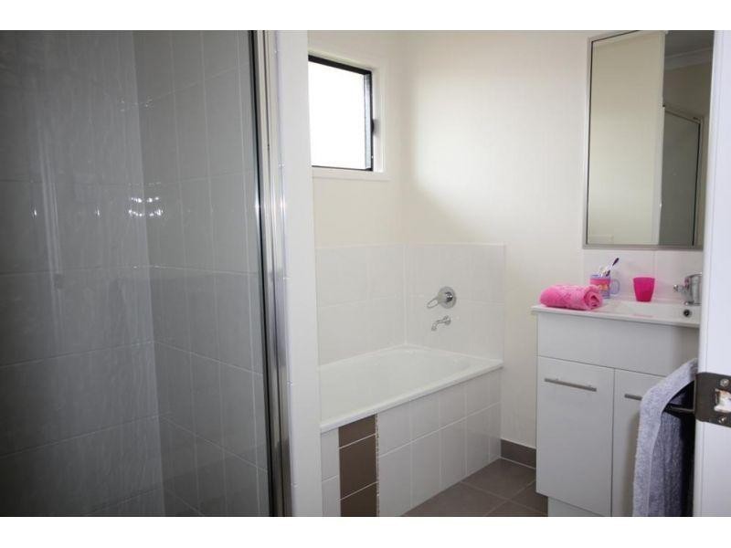 10 Guilfoyle Circuit, Kirwan QLD 4817