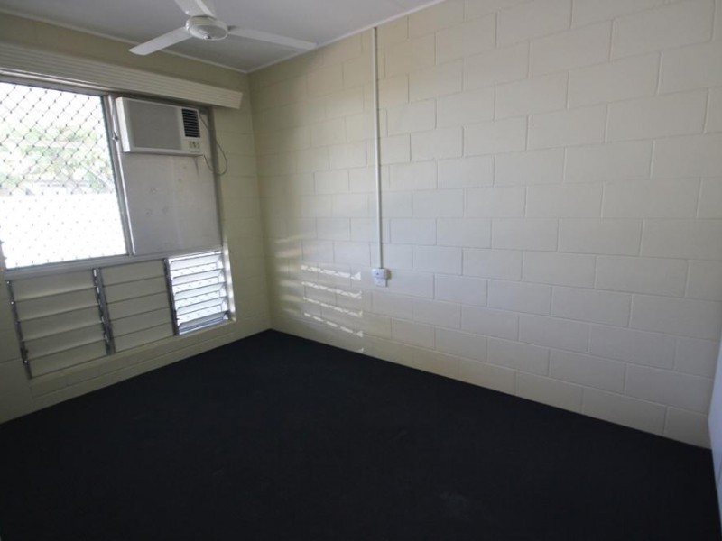 4/43 Hugh Street, West End QLD 4810