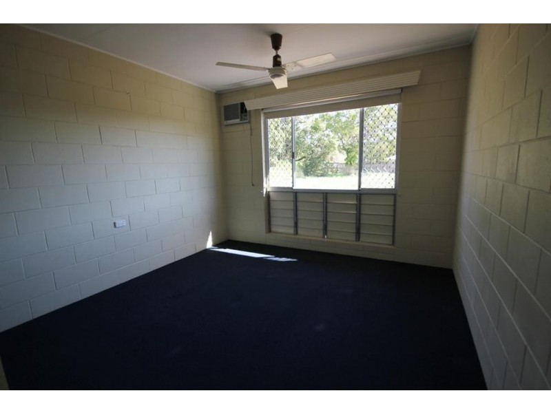 4/43 Hugh Street, West End QLD 4810